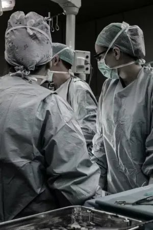 piron-guillaume-U4FyCp3-KzY-medicos piron-guillaume-U4FyCp3-KzY-medicos